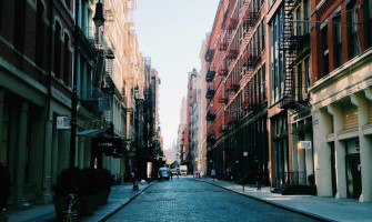 Автоматизация Telegram: какие задачи лучше отдавать боту, а какие — человеку